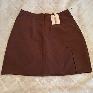 NWT Missguided Tailored Skirt with Slit - Size 6